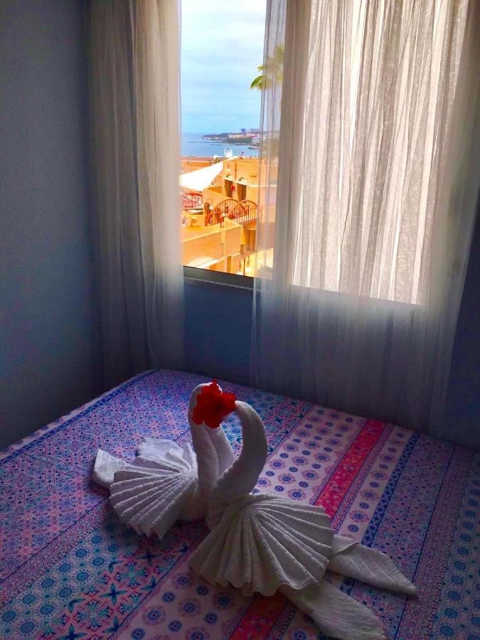 Sea-View Apartment With A Tennis Court Адехе Екстер'єр фото